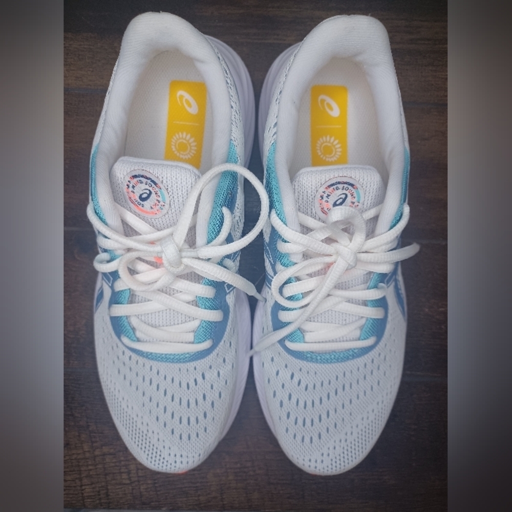Asics Women's Athletic Shoes - White and Blue - Picture 10 of 12